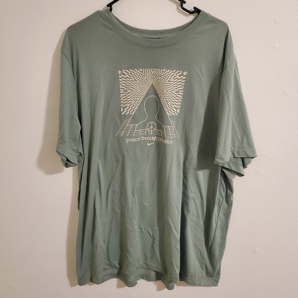 Nike Peace through Practice Tee Shirt Men's XXL The Nike Tee Dri-Fit